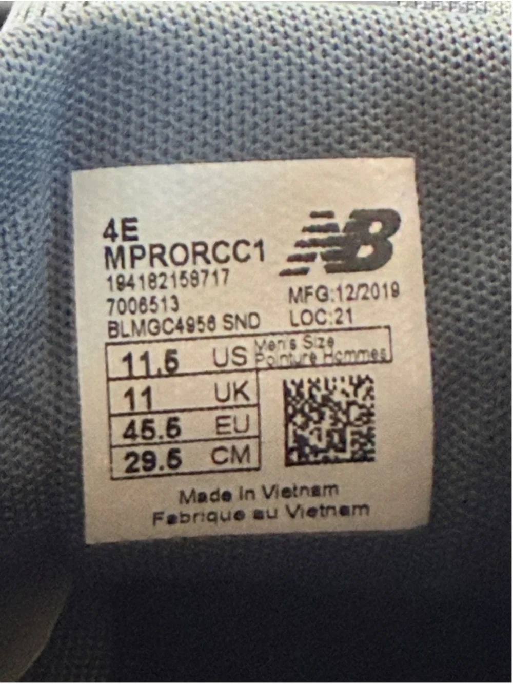 New Balance product pair